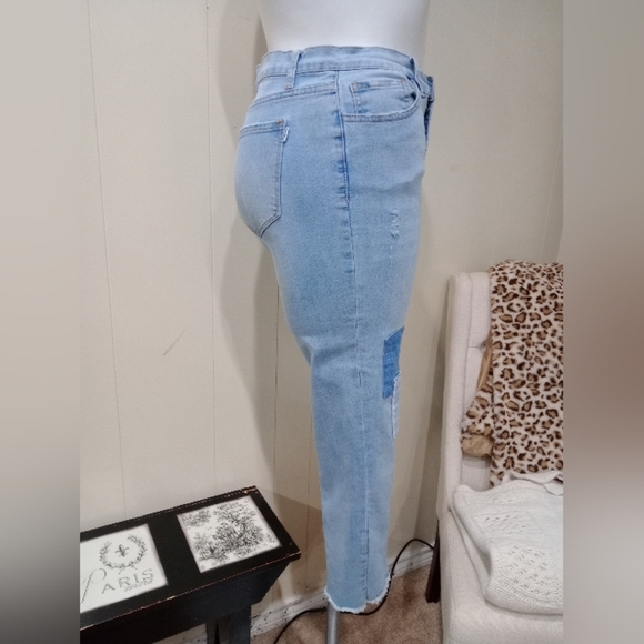 Luna Nora Light Wash Skinny Patch Jeans Size 16 Slimming Denim High Waist - Picture 4 of 15